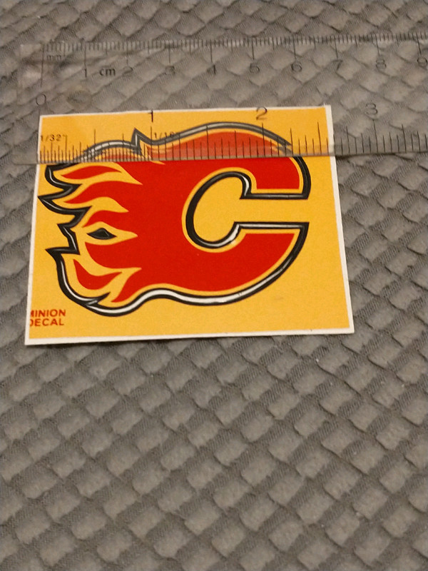 Unique NHL Calgary Flames 1996-1997 sticker in Arts & Collectibles in City of Toronto - Image 3