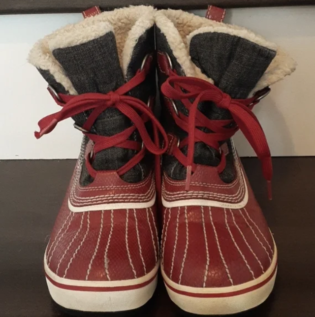 Sorel Waterproof Women's Winter Boots Size 7 in Women's - Shoes in Markham / York Region - Image 4