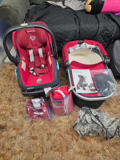 Uppababy Vista with Mesa Car Seat and bassinet, View more
