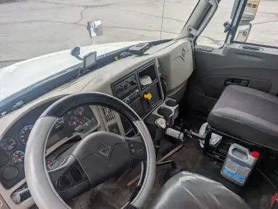 Perfectly working truck for any one who want to work as owner operator. Current milage is 605K howev...