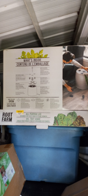 Indoor  Hydroponic Gardening Set in Plants, Fertilizer & Soil in Markham / York Region