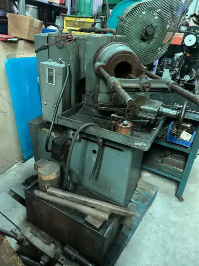 Oliver 3” drill grinder, 550 volt 3 phase, View more
