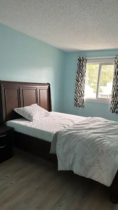 Private room for rent