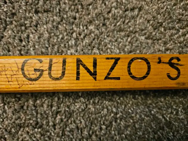 60's Game used hockey sticks in Hockey in City of Toronto - Image 6