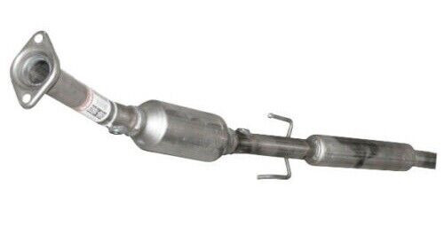 Toyota ECHO SCION XA 1.5L 2000-2006 Catalytic Converter in Engine & Engine Parts in City of Toronto