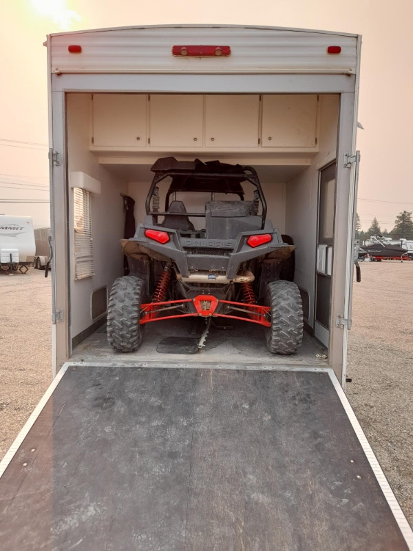 Keystone Toy Hauler Trailer 27' Bumper Pull Travel Trailers & Campers