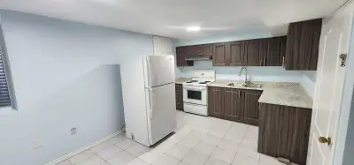 Spacious, Clean, Bright 2 Bedroom Apartment Available. Including Elegant 3-Piece Bathroom and Kitche...