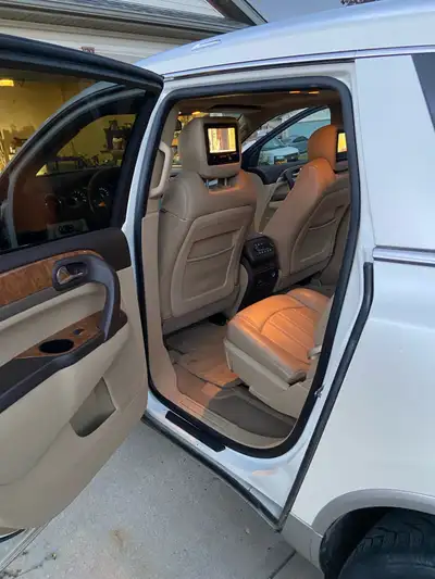 2011 Buick enclave Very good condition spent over $8000 in repairs I have receipts It is still going...