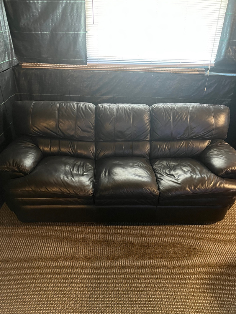 Leather Couch Couches & Futons Red Deer Kijiji