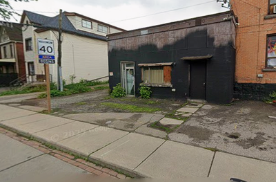 Available January 1, 2026 or after Clean, functional, and versatile 1,110 sq. ft. commercial garage...