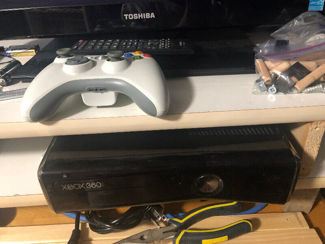 FS: Sony PS4, XBOX 360 with controller, games and accessories in TVs in Ottawa - Image 3