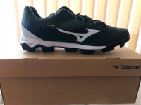Size 7 - Mizuno Baseball Shoes - New