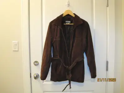 WOMEN'S WINTER LEATHER JACKETS AND MATCHING GLOVES, View more
