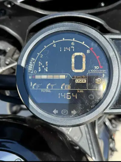 Mint condition. First owner, garage-kept, 1,464 km. Factory saddleboxes, windshield, and backrest. D...