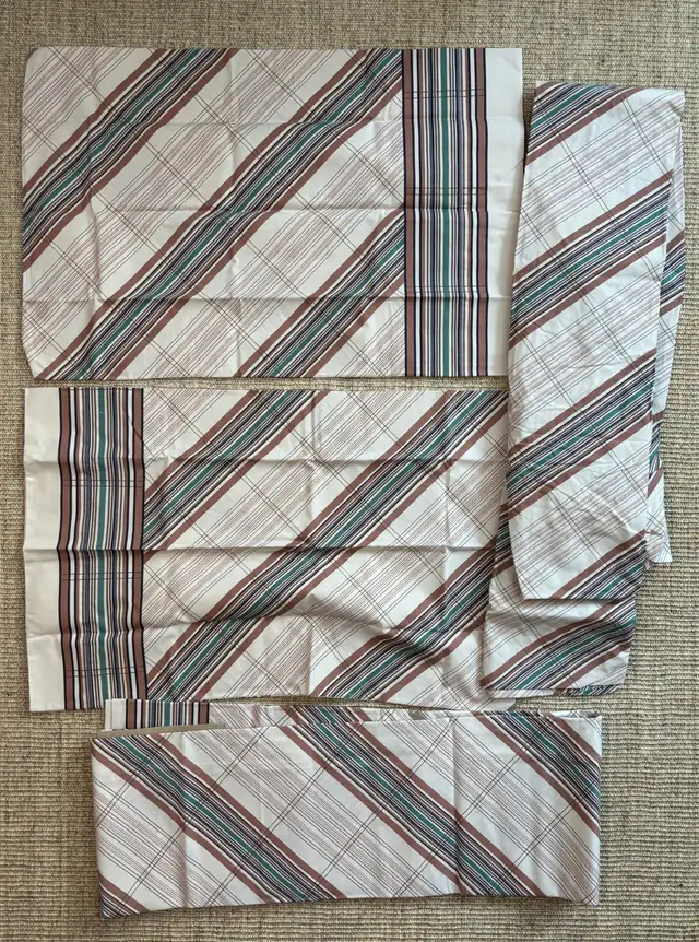 Made in USA Sears Roebuck Striped Percale Double Bed Sheet Set in Bedding in City of Toronto - Image 2