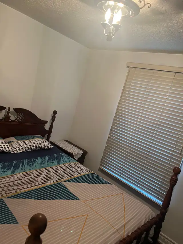 Room for rent near Bramalea City Crntre