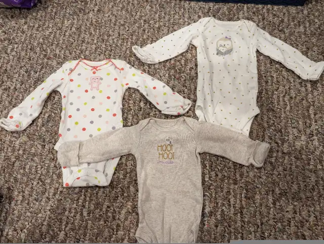 Vêtements/ clothes - NB in Clothing - 0-3 Months in Gatineau - Image 3