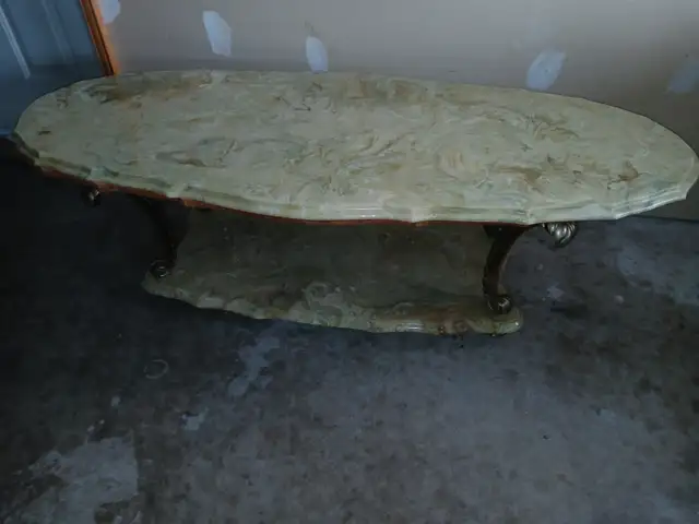 Marble table set for sale in Dining Tables & Sets in City of Halifax - Image 2
