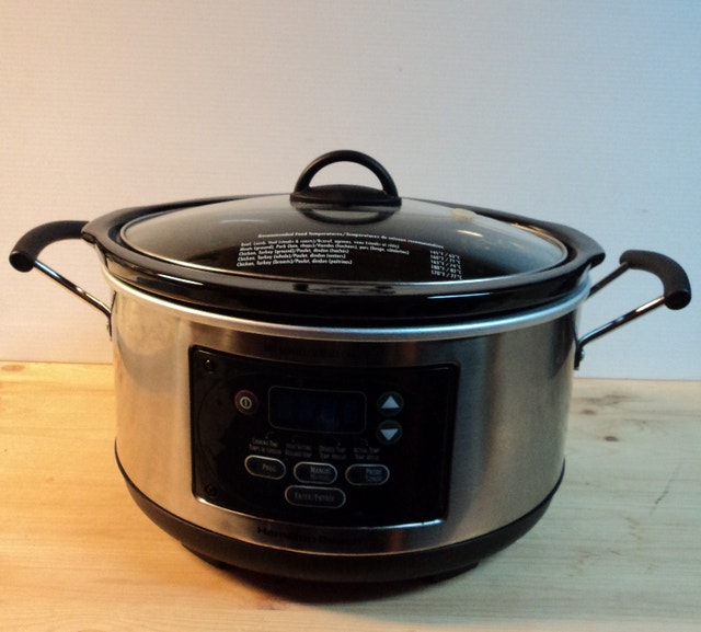 Hamilton Beach Set 'N Programmable Slow Cooker Microwaves