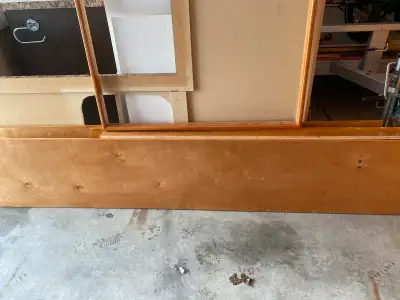 Queen Murphy bed, no Matress, in excellent condition, Birch and maple hardwood