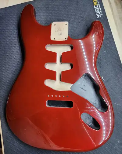 Dakota Red Strat Body, View more
