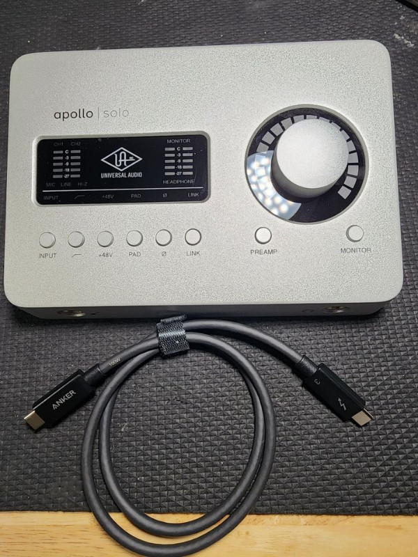 Universal Audio Apollo Solo TB3 Audio Interface in Pro Audio & Recording Equipment in Kamloops