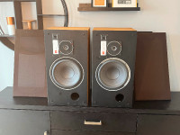 JBl Decade 26 speakers