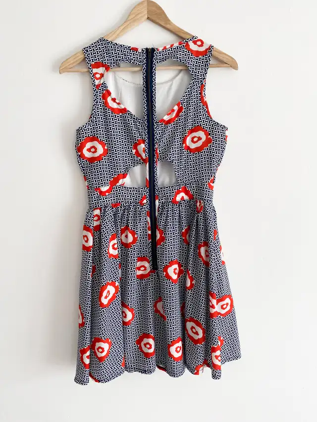 Floral Summer Dress in Women's - Dresses & Skirts in Kitchener / Waterloo - Image 10
