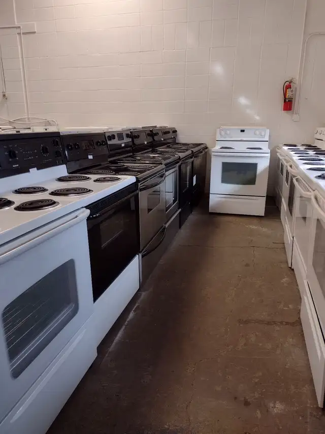 REFURBISHED RANGES $299 !!! ONE YEAR FULL WARRANTY!!63005667363457124