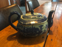 Théière vintage Victoria War, Ironstone