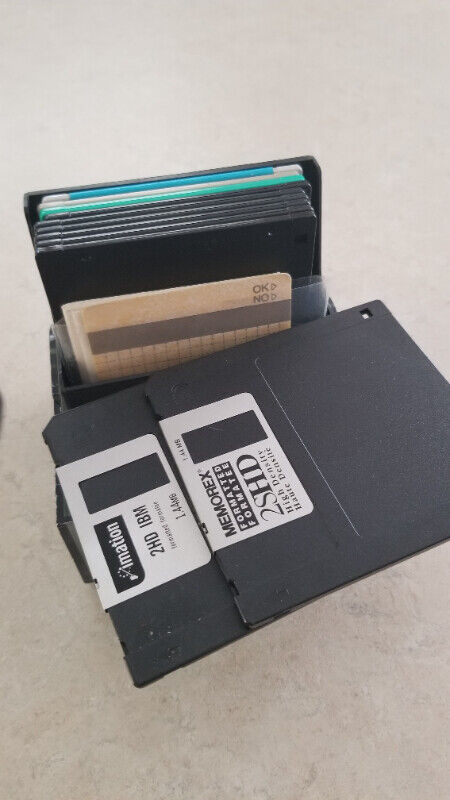 Disquettes 3/4 dans Cartes-mémoires et clés USB  à Shawinigan