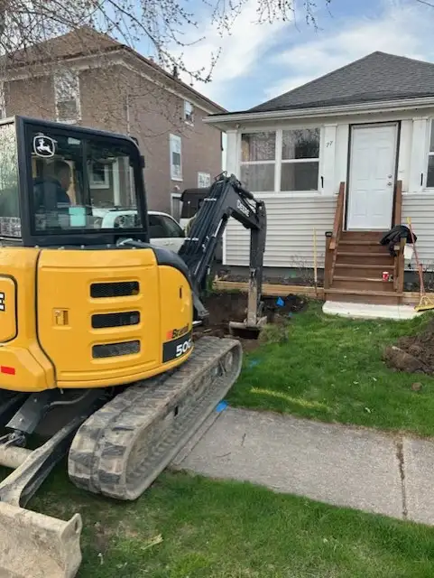 HOME ADDITIONS EXCAVATION MINI EXCAVATORS DEMOLITION CONCRETE in Excavation, Demolition & Waterproofing in Oakville / Halton Region - Image 9