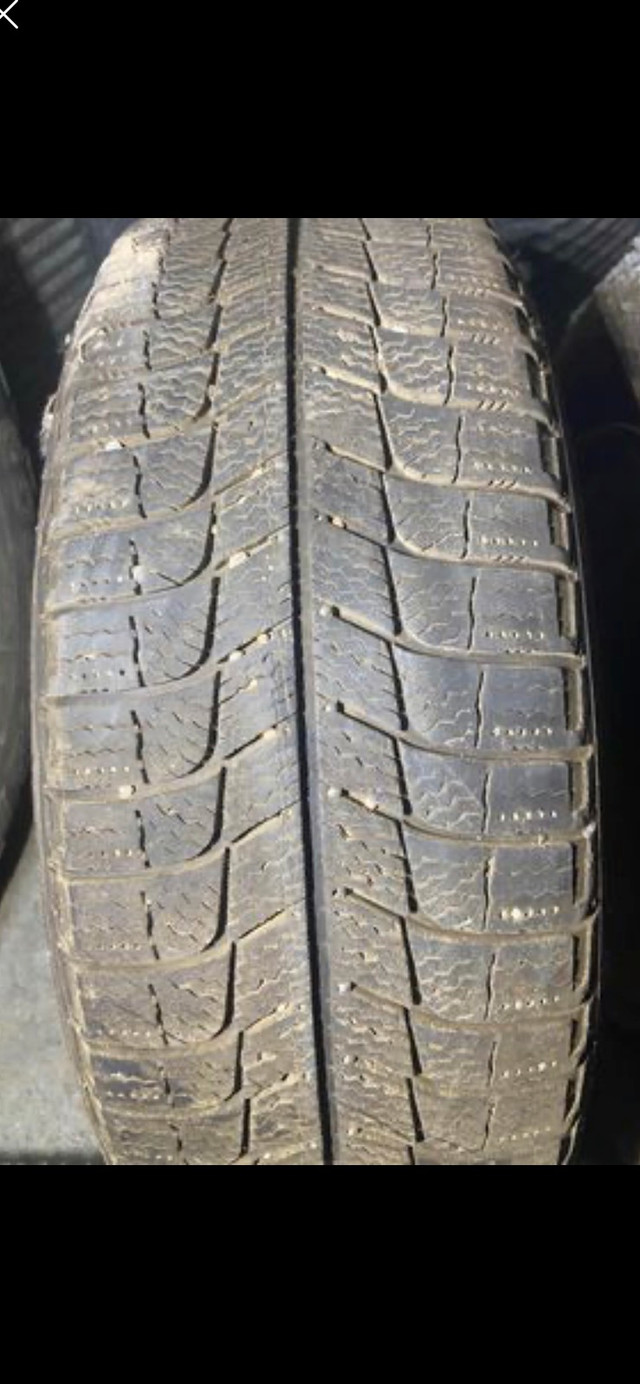 Honda civic winter wheels and tires  in Tires & Rims in Saskatoon - Image 2
