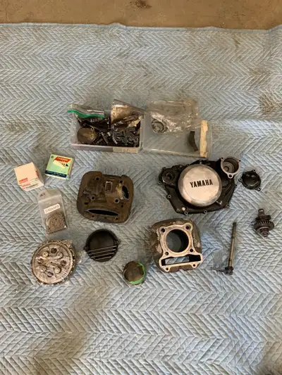 Various engine parts and sprocket left over from projects. No longer needed. Going to metal recyclin...