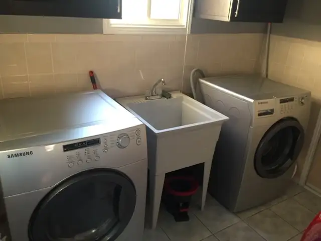 Rent a room for female student or professional