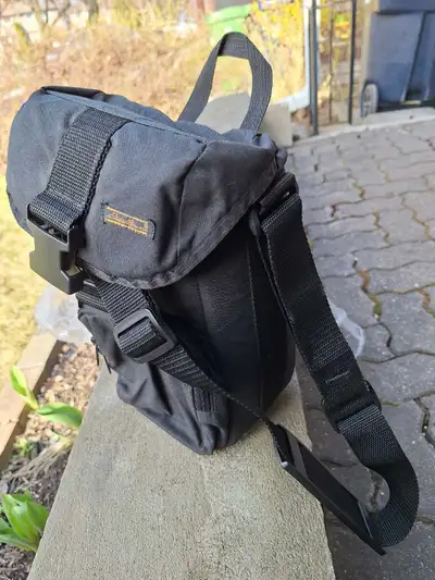 Used Camcorder bag. Eddie Bauer brand. Pick up at Victoria Park Ave and Sheppard Ave East area.