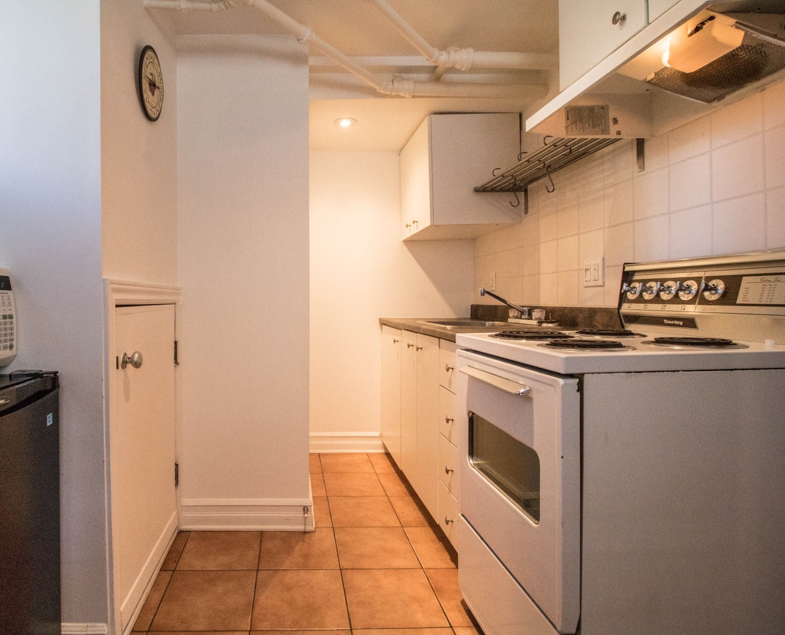 Bachelor studio semi-privé tout inclus Rosemont Fully furnished — photo 2