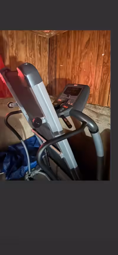 Treadmill for Sale. Inclines up to 10. Can hold up to 350 lbs. $250.