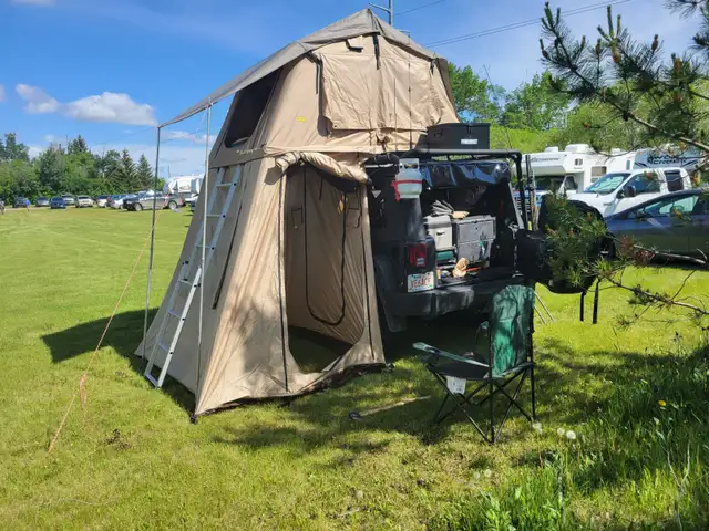 Smitty built rooftop tent62864745126529122