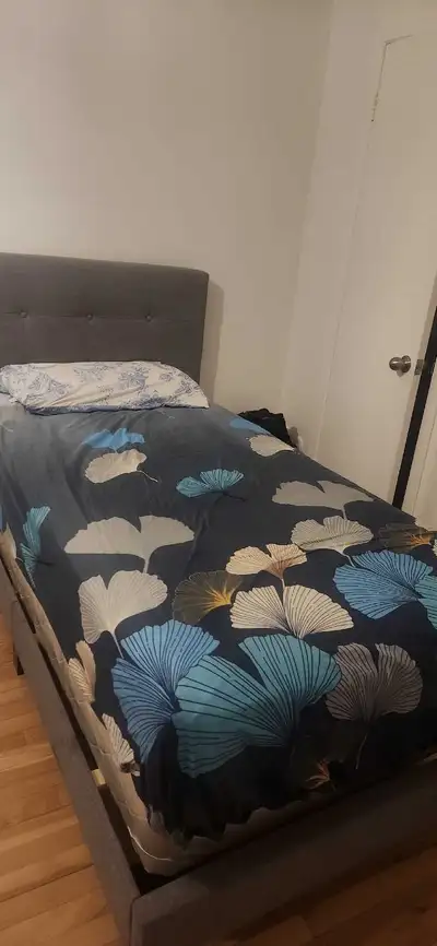 lit et matelas a vendre, View more