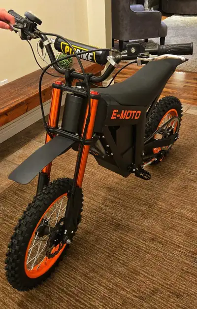 Brand new just assembled - 2000$ Opened to slight negotiation... but this is already a deal. - every...