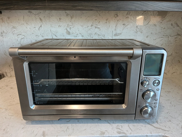 Breville Toaster Oven in Toasters & Toaster Ovens in Edmonton