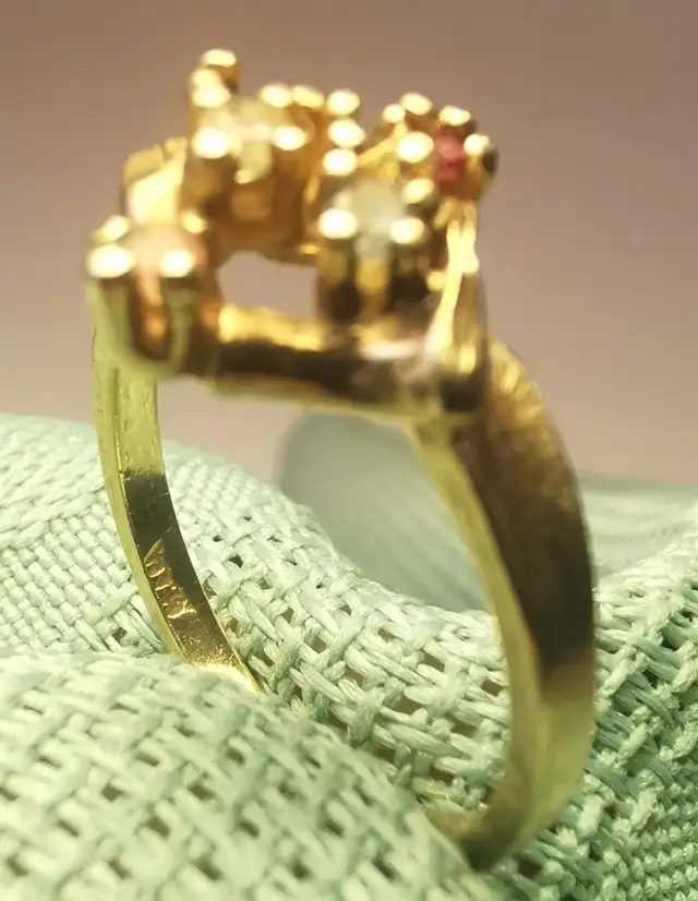 1980s 14K Yellow Gold Multi-Gemstone Nugget Ring Size 6.5 in Jewellery & Watches in Markham / York Region - Image 3