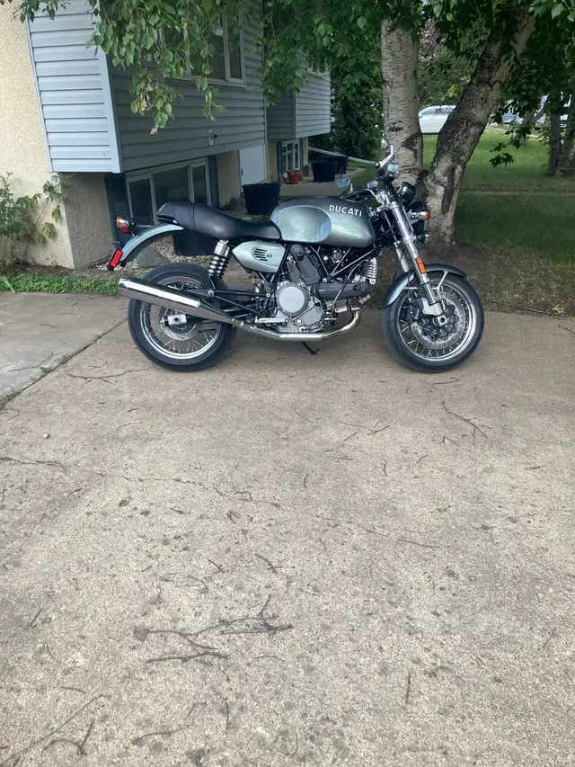 2007 Ducati sport classic GT1000 in Other in Calgary - Image 6