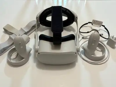 Oculus/Meta Quest 2 (Rarely Used/Clean) with Kiwi Comfort Strap, View more