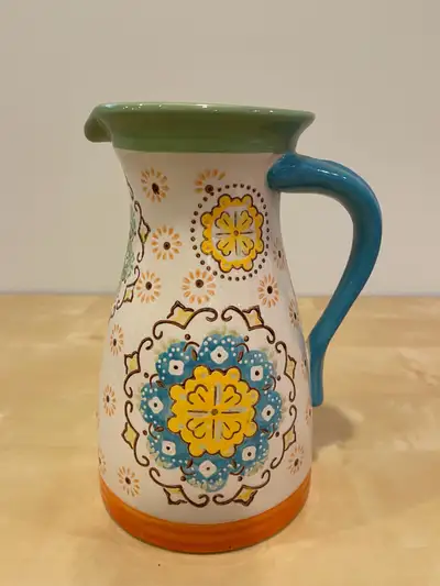Beautiful vase , 9 1/2”tall, no cracks or chips, View more