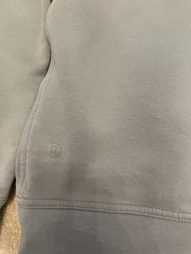 Lululemon hoodie
 in Women's - Tops & Outerwear in Oakville / Halton Region - Image 5