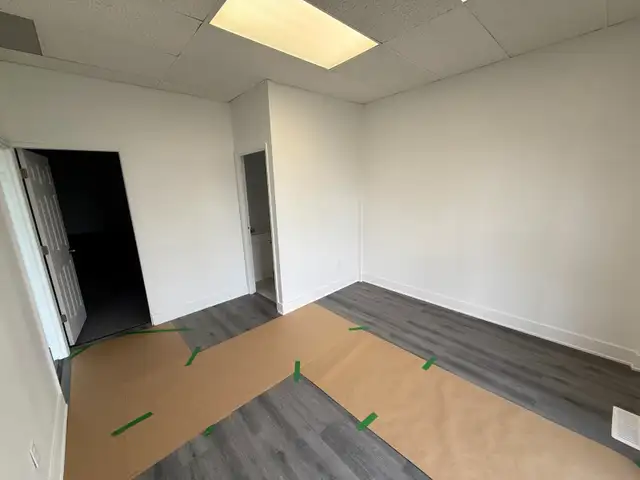 INDUSTRIAL SPACE FOR RENT AT CHESSWOOD AND SHEPPARD in Commercial & Office Space for Rent in City of Toronto - Image 3