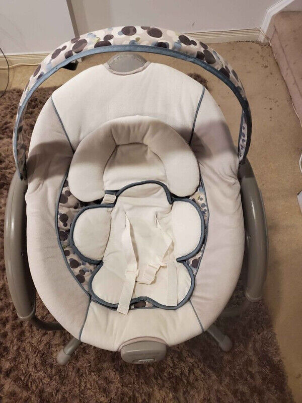♡Excellent Used Condition♡  Graco Soothing System Baby Glider in Cribs in Mississauga / Peel Region - Image 3