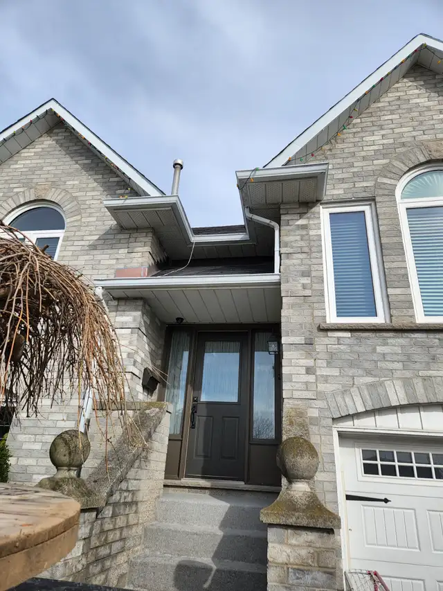 EAVESTROUGH, SOFFIT, FASCIA, SIDING, DOORS, WINDOWS, REPAIRS.63735894848771123